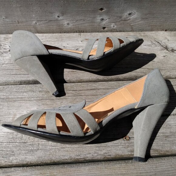 Vintage 80s Gray Shoes Faux Suede Heels Size 7.5 Kinney Pumps - Picture 6 of 12